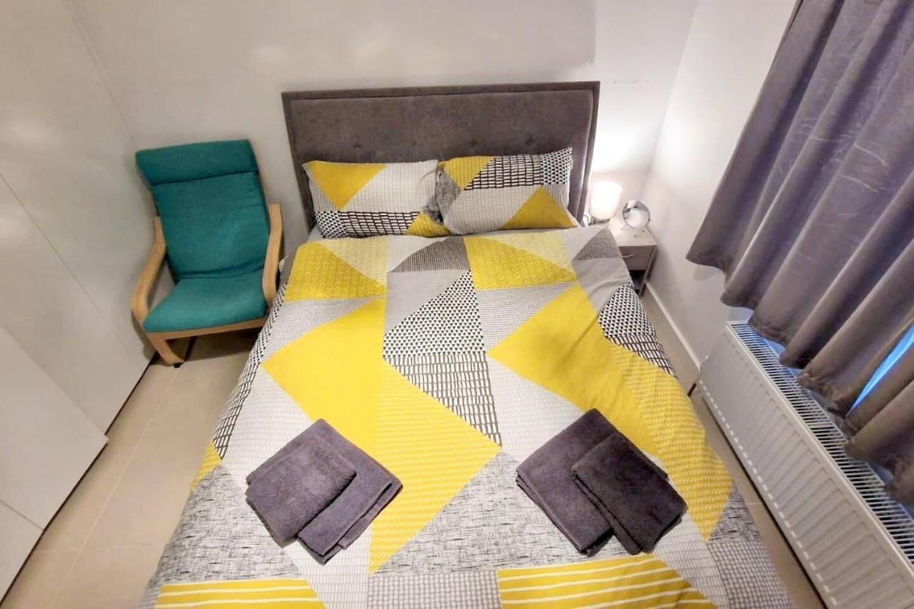 Modern 3-Bed House In Surrey Quays Villa London Kültér fotó