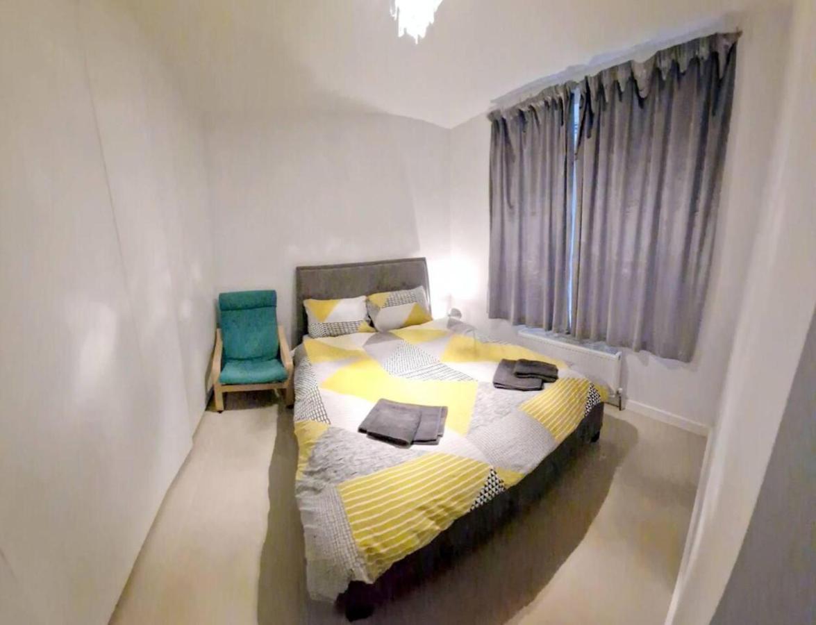 Modern 3-Bed House In Surrey Quays Villa London Kültér fotó