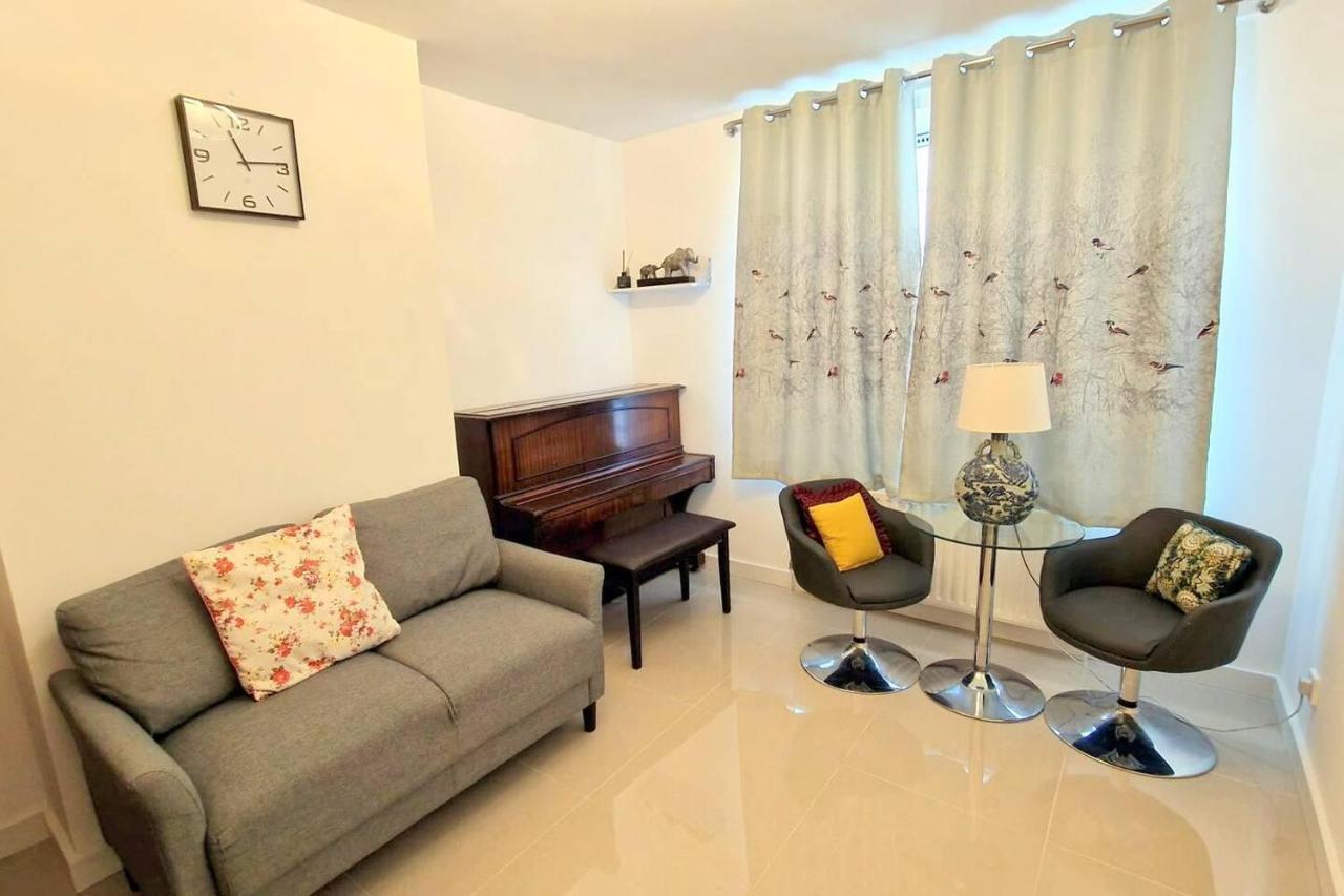 Modern 3-Bed House In Surrey Quays Villa London Kültér fotó